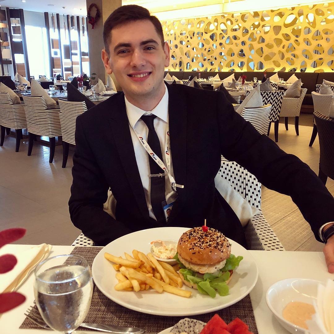 Фото менеджера